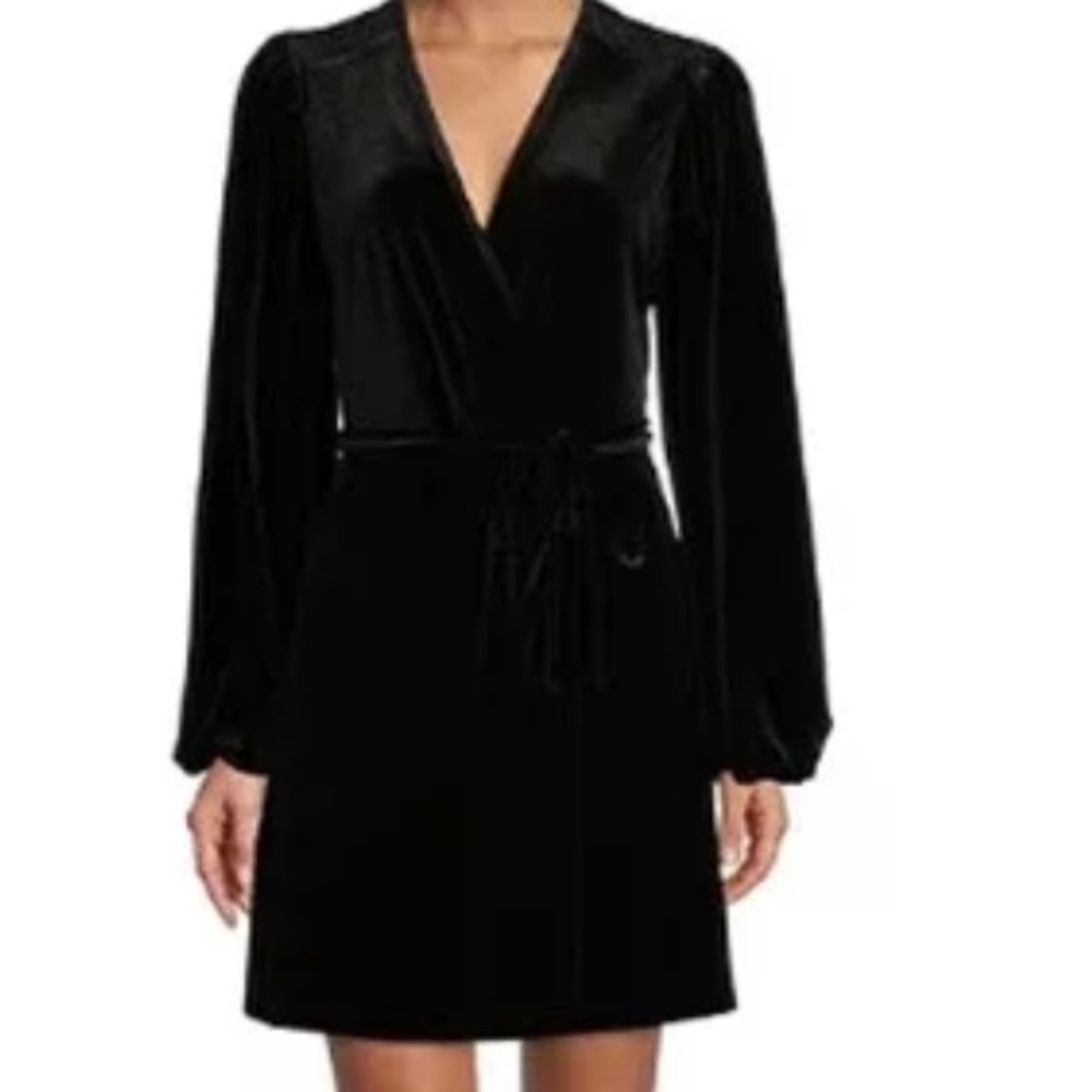 NWT Gianni Bini Leighton Black Velvet Surplice long sleeve Wrap Dress Size XS,